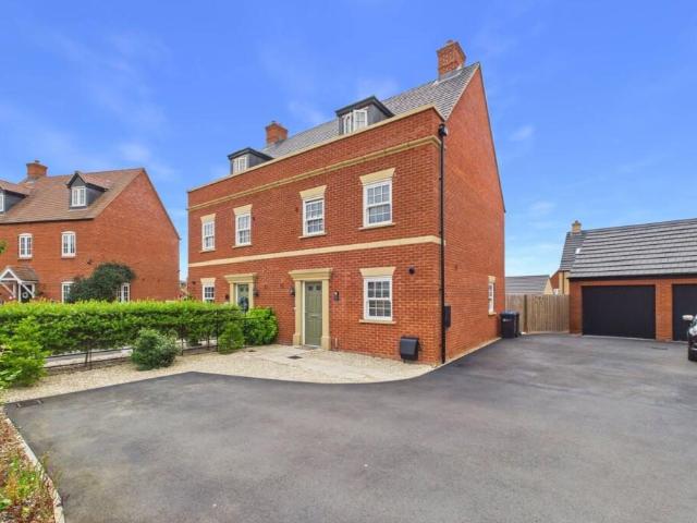 House for rent in Towcester, Northamptonshire