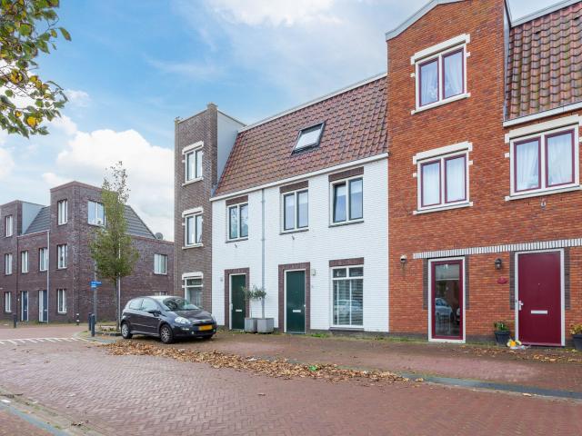 Woning te huur in Ijmuiden, Noord Holland