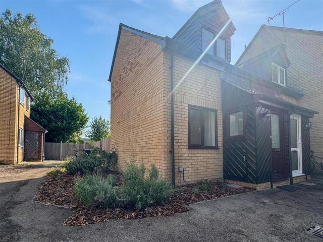 House for rent in Chesterton, Arbury