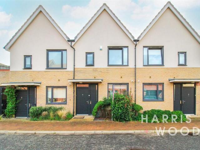House for rent in Mile End, Fordham Heath