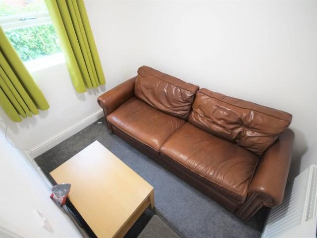 House for rent in Ball Hill, West Midlands