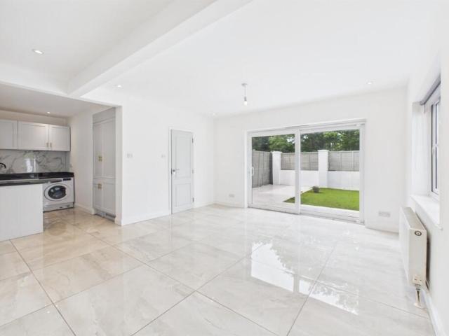 House for rent in Worcester Park, Greater London