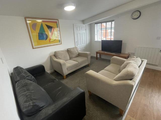 House for rent in Ermine West, Brayford