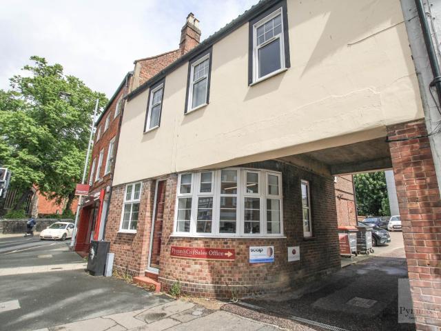House for rent in Lakenham, East Bank