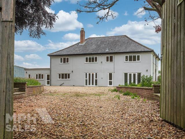 House for rent in Lenwade, Crostwick
