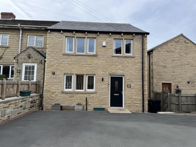 House for rent in Skelmanthorpe, Kirklees