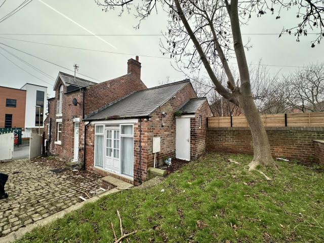 House for rent in Chapeltown, West Yorkshire