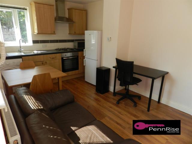 House for rent in Plasnewydd, Falcon Lodge