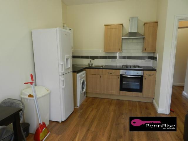House for rent in Plasnewydd, Falcon Lodge