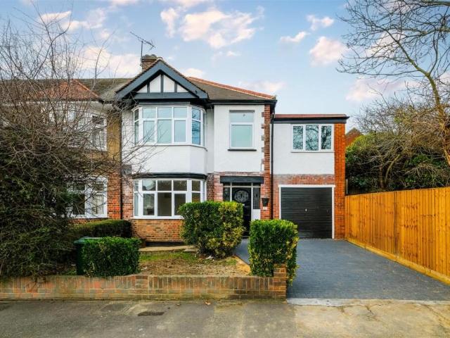 House for rent in Chingford, Greater London