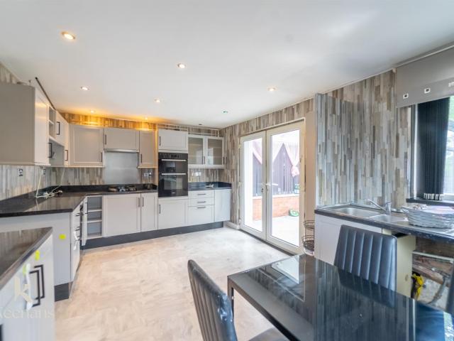 House for rent in Alleytroyds, Hyndburn