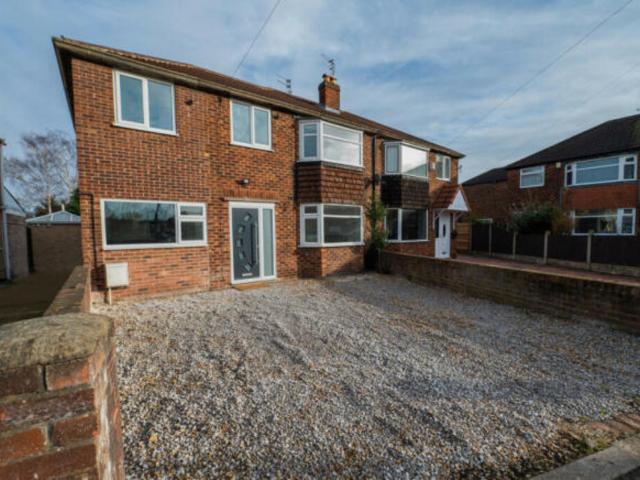 House for rent in Edenthorpe, South Yorkshire