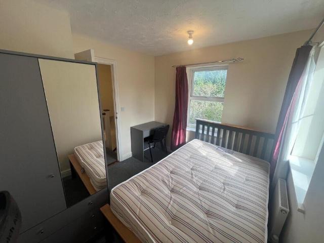 House for rent in Earlham Rise, East Bank