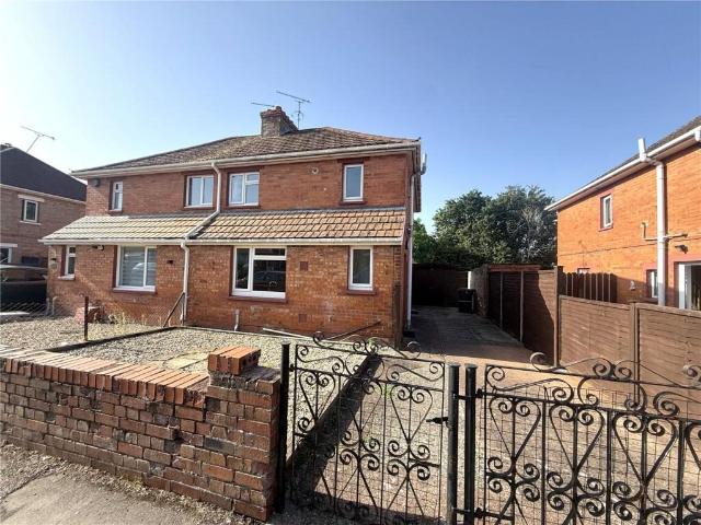 House for rent in Halcon, Rumwell