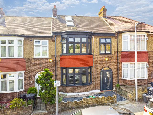House for rent in London Borough of Redbridge, Greater London