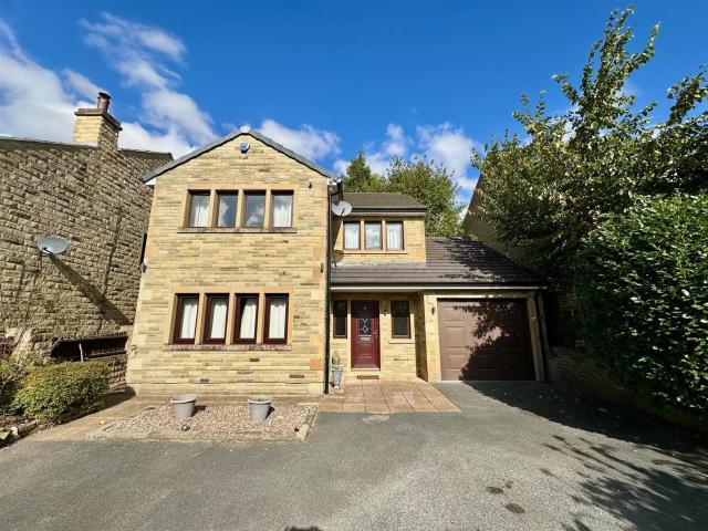 House for rent in Halifax, West Yorkshire