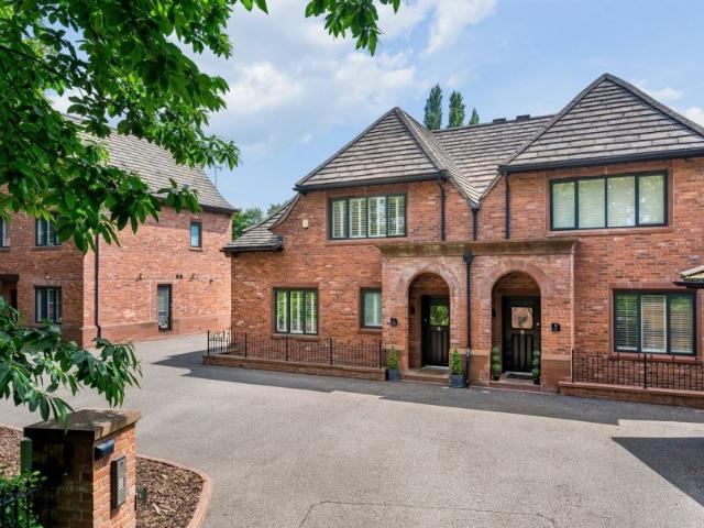 House for rent in Alderley Edge