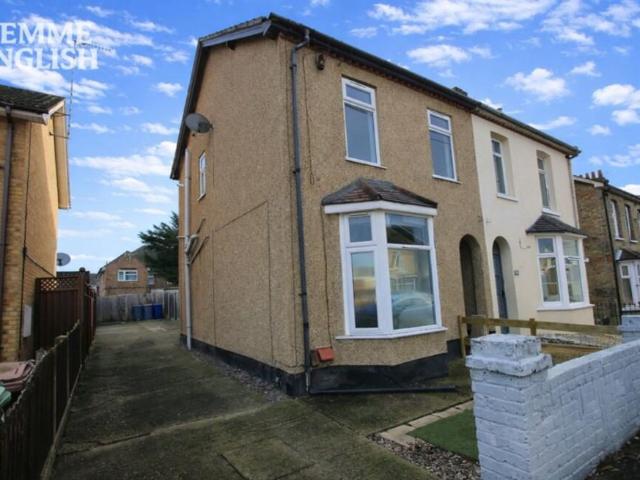 House for rent in Stanford-le-hope, Essex