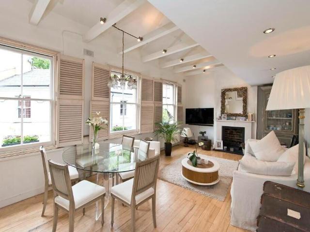 House for rent in North Kensington, Greater London