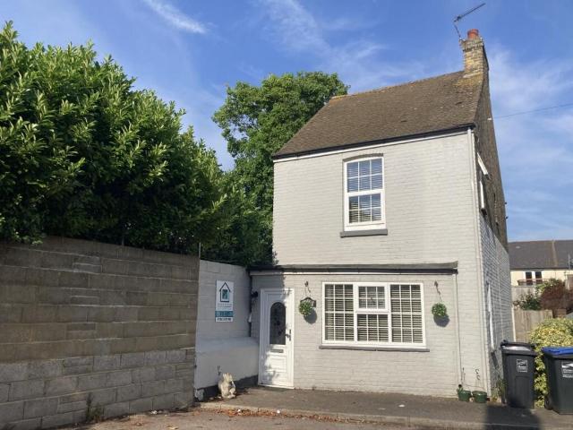 House for rent in Chilton, Acol