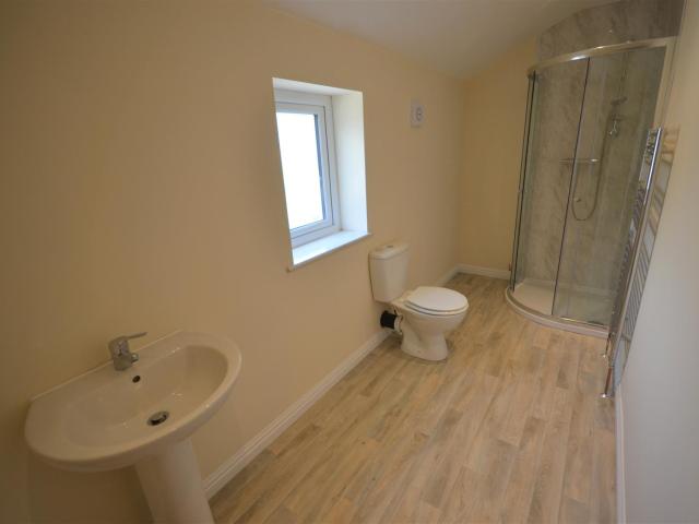 House for rent in Shaw Hill, Calderdale