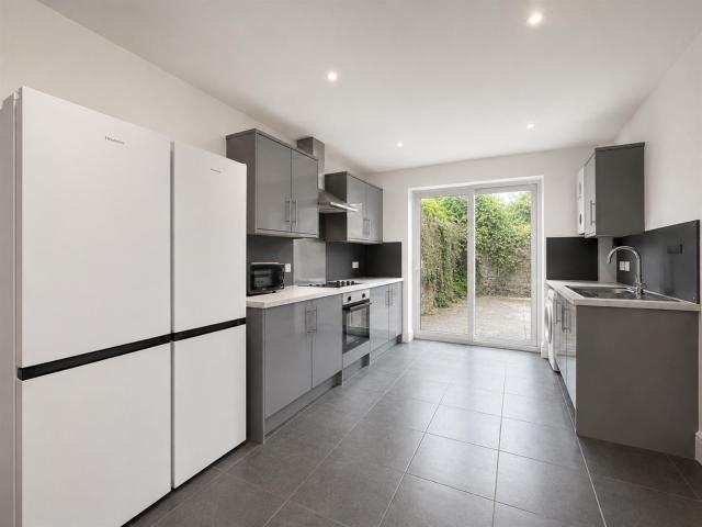 House for rent in Pengam Green, Falcon Lodge