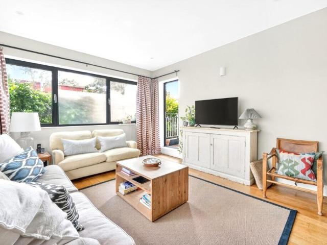 House for rent in Highbury, Greater London