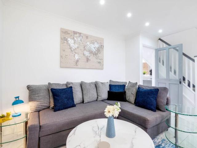 House for rent in Clewer Village, Windsor