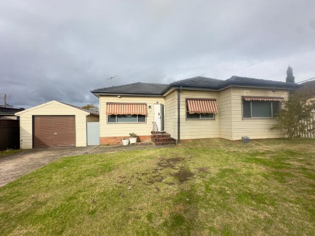 House for rent in Smithfield