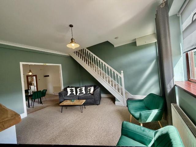 House for rent in Esh