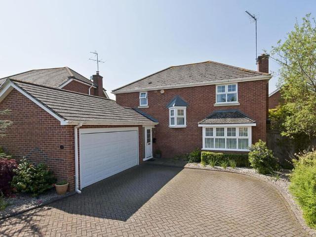House for rent in Blackhills, Surrey
