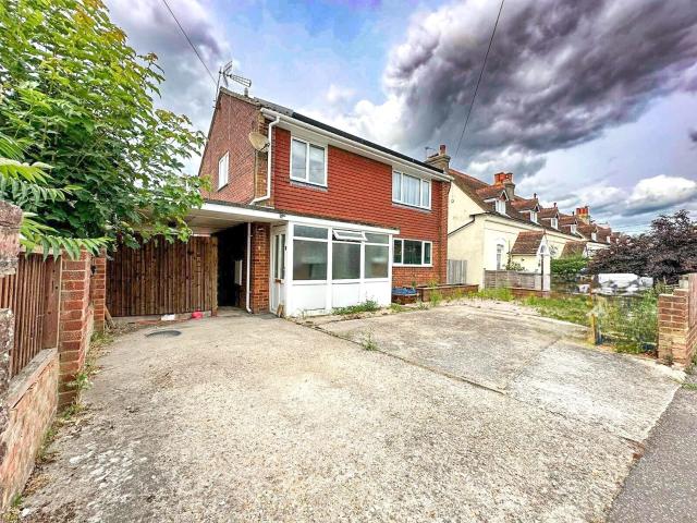 House for rent in World's End, Perryfields