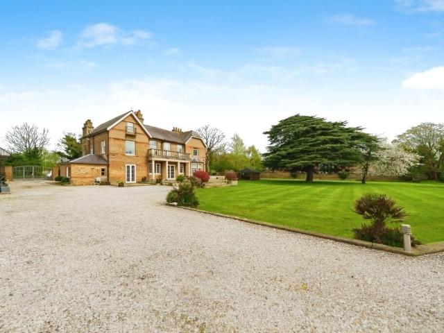 House for rent in Wexham, George Green