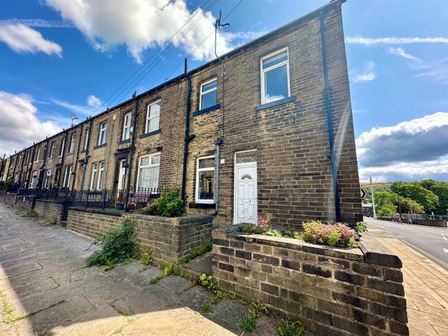 House for rent in Skircoat Green, Calderdale