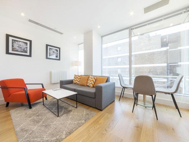 House for rent in London Borough of Hounslow, Greater London