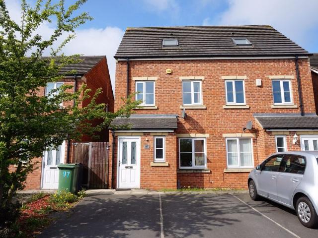 House for rent in Scholes, West Yorkshire