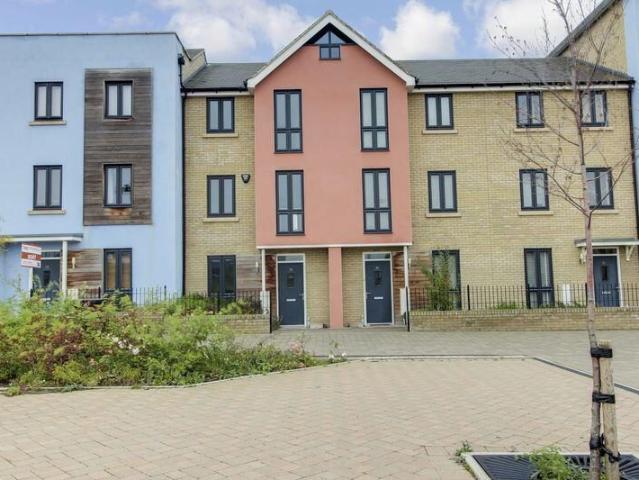 House for rent in Loves Farm, Huntingdon