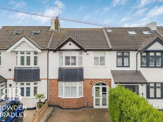 House for rent in Clayhall, Greater London
