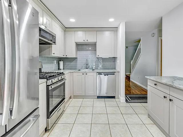 House for rent in Stratford House for rent in Stratford