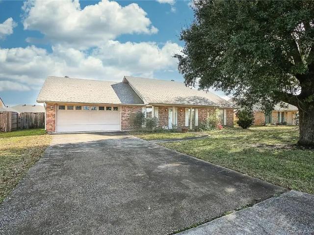 House for rent in Sulphur