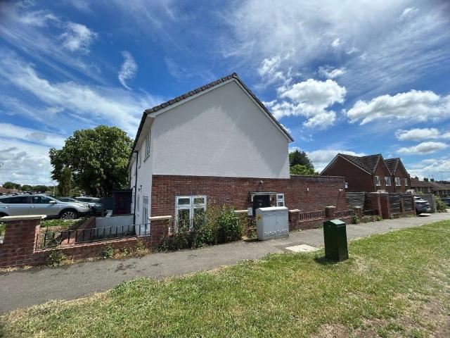 House for rent in Five Acres, Hertfordshire