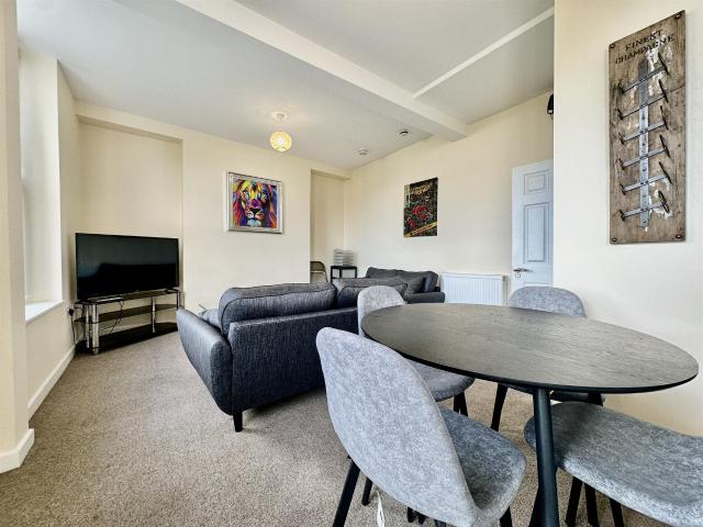House for rent in Pennycomequick, Mount Wise