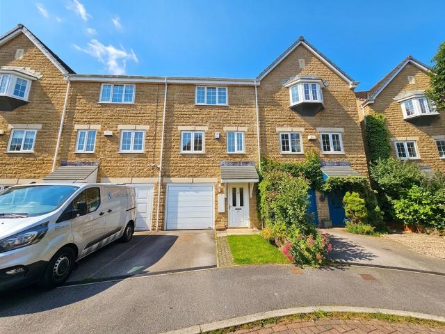 House for rent in Lascelles Hall, Kirkburton