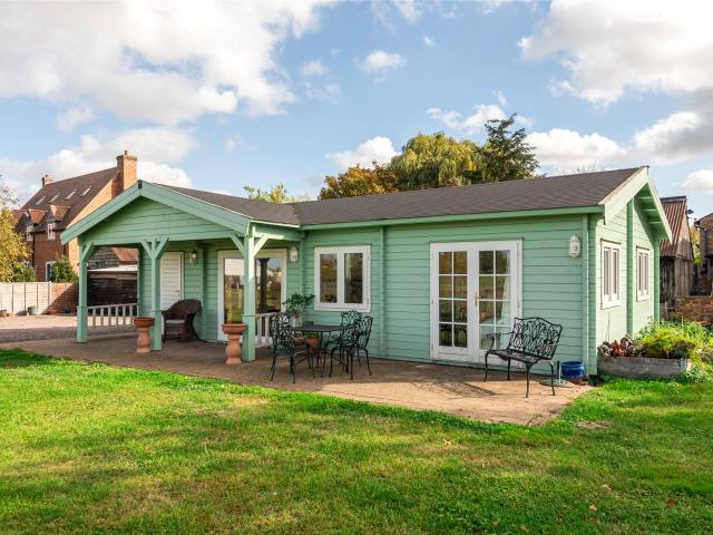 House for rent in Thorncote Green, Northill