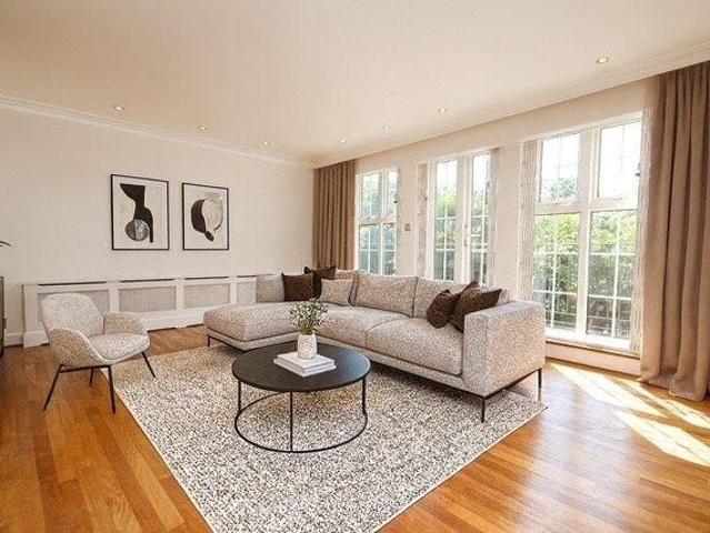 House for rent in St. John's Wood, Greater London