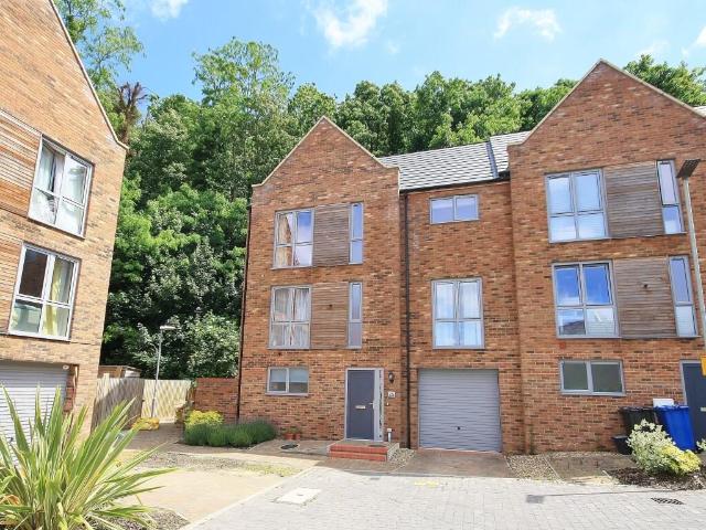 House for rent in East Bank, Norfolk