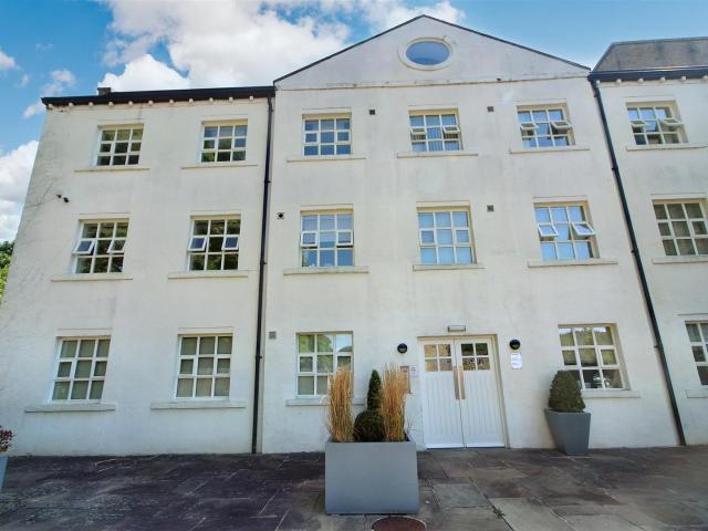 House for rent in Highburton, West Yorkshire