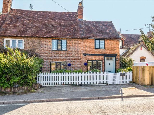 House for rent in Eversley, Hart