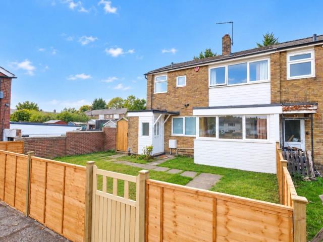 House for rent in Oxlease, Welwyn Hatfield