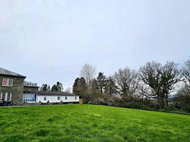House for rent in Duhonw, Wales